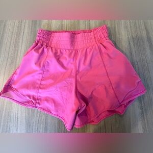 Lululemon Hotty Hot HighRise Lined  4” Short, size 4